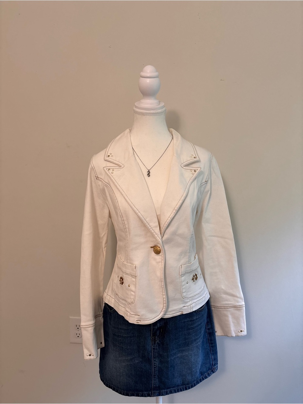 D'Mode Classix White & Gold Floral Embroidered Denim Jacket